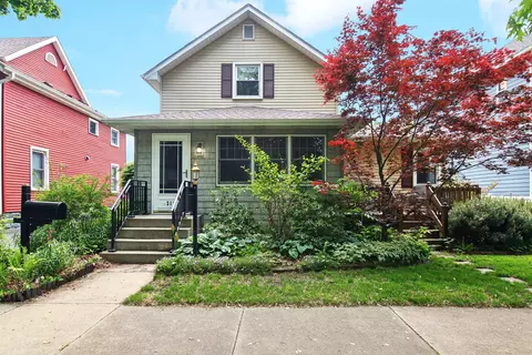 215 W North St, Morris, IL 60450