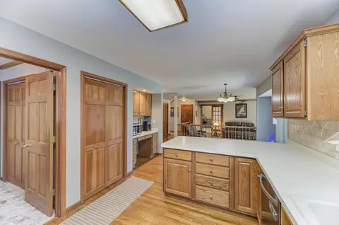 2210 Periwinkle Ln, Algonquin, IL 60102 photo 19