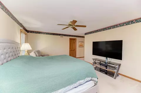 2210 Periwinkle Ln, Algonquin, IL 60102 photo 26
