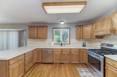 2210 Periwinkle Ln, Algonquin, IL 60102 photo 17