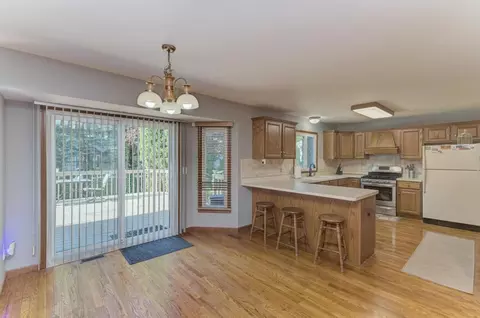 2210 Periwinkle Ln, Algonquin, IL 60102 photo 13