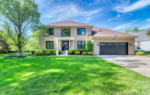 2210 Periwinkle Ln, Algonquin, IL 60102 photo 3