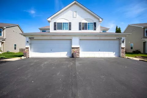 2650 Carlisle Ln, Hampshire, IL 60140