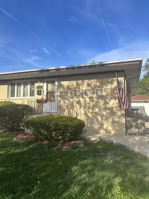14453 Kildare Ave, Midlothian, IL 60445