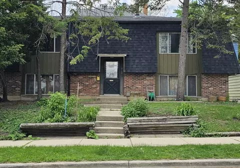 422 Ryerson Ave, Elgin, IL 60123