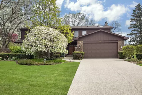 3811 Medford Cir, Northbrook, IL 60062