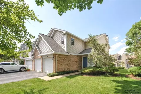 319 E Theodore Ln, Itasca, IL 60143