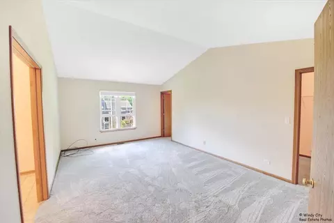 Bedroom - 319 E Theodore Ln, Itasca, IL 60143 photo 1 of 4