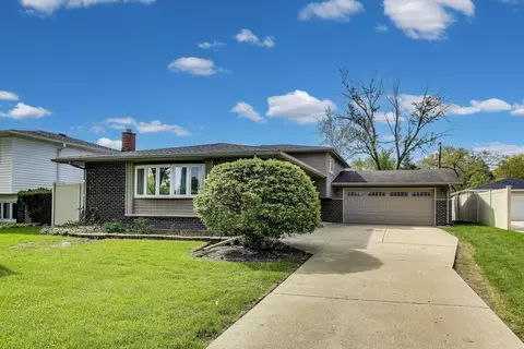 525 Cordial Dr, Des Plaines, IL 60018