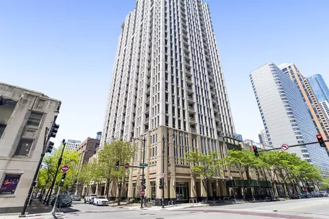 1250 S Michigan Ave #1000, Chicago, IL 60605