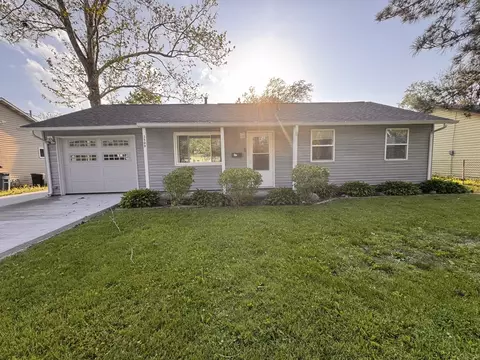 1509 Summit Ridge Rd, Champaign, IL 61821