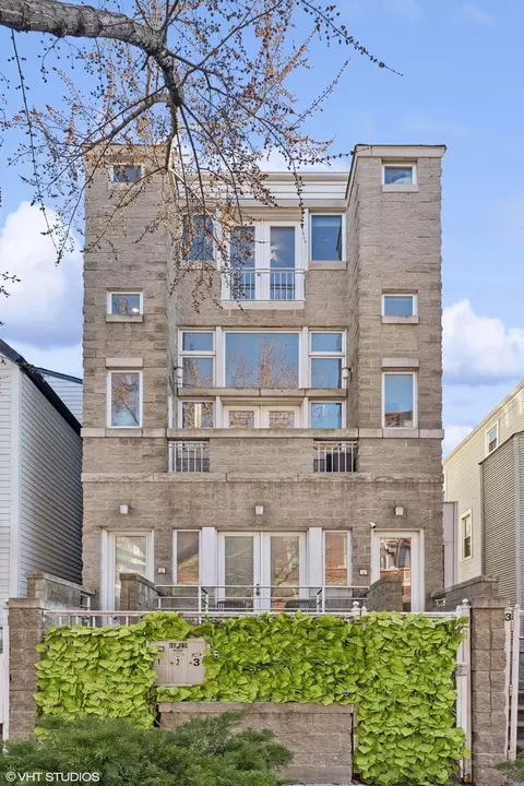 1625 W Barry Ave #3, Chicago, IL 60657