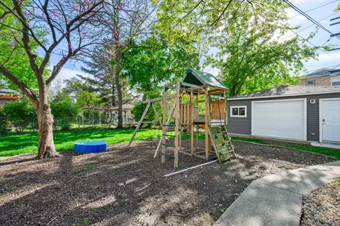 Exterior - 3104 Maple Ave, Berwyn, IL 60402 photo 4 of 6