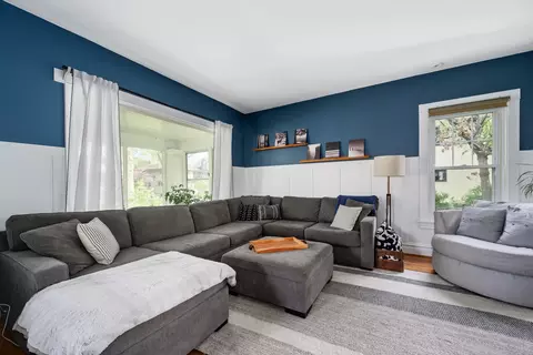 Living - 3104 Maple Ave, Berwyn, IL 60402 photo 2 of 4