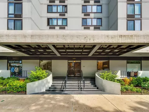 1221 N Dearborn St #1401S, Chicago, IL 60610