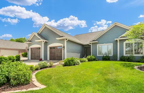 2519 N Prairie Ridge Pl, Champaign, IL 61822