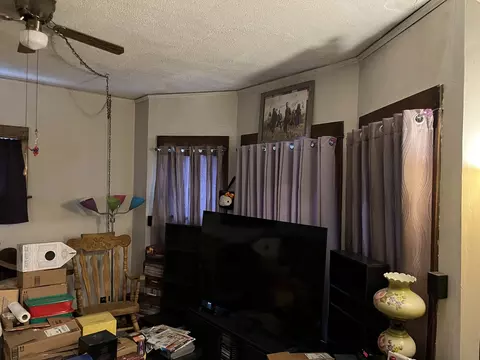 718 Plainfield Rd, Joliet, IL 60435 photo 8