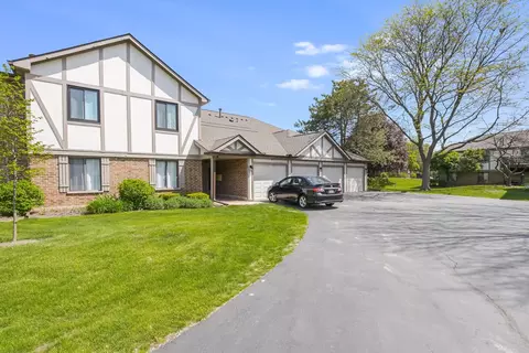 1010 E Kevin Ct #1804, Palatine, IL 60074