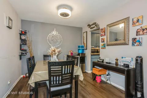 Dining - 305 Walters Ln #1B, Itasca, IL 60143 photo 2 of 2