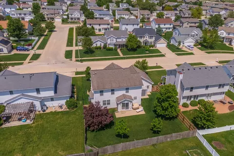View/Area - 3261 Butterfly Dr, Normal, IL 61761 photo 3 of 4