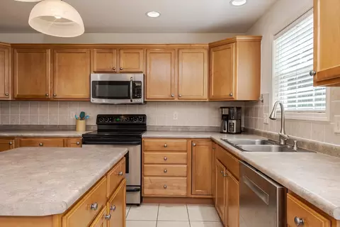 Kitchen - 3261 Butterfly Dr, Normal, IL 61761 photo 2 of 4