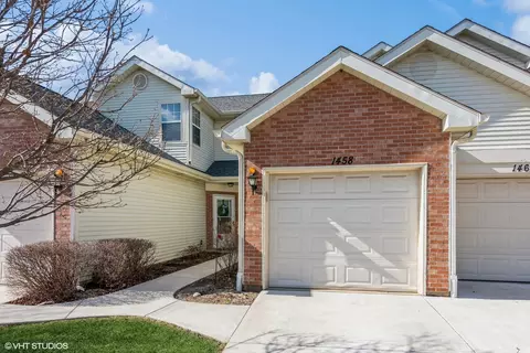 1458 Golfview Dr, Glendale Heights, IL 60139