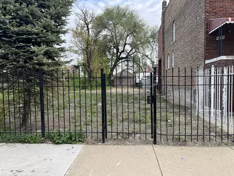 4522 W Wilcox St, Chicago, IL 60624