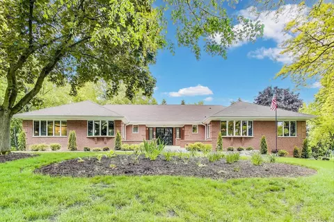 22362 W Chestnut Ridge Rd, Kildeer, IL 60047