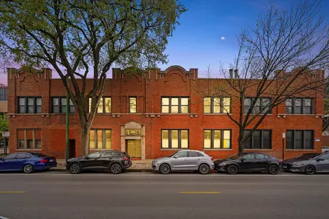 2435 N Sheffield Ave #10, Chicago, IL 60614
