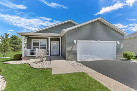 1423 Scenic View Dr, Grayslake, IL 60030