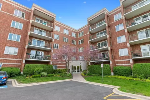 5255 N Riversedge Ter #206, Chicago, IL 60630