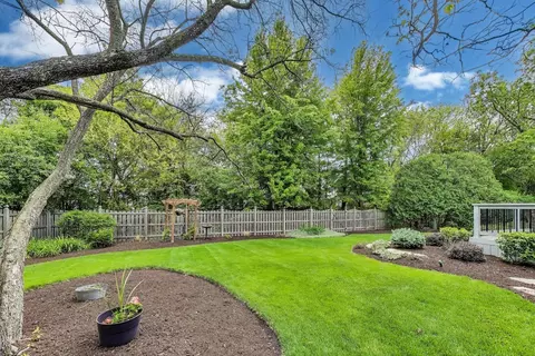 Exterior - 2041 Chatham Dr, Wheaton, IL 60189 photo 6 of 12