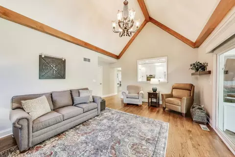Living - 2041 Chatham Dr, Wheaton, IL 60189 photo 4 of 5