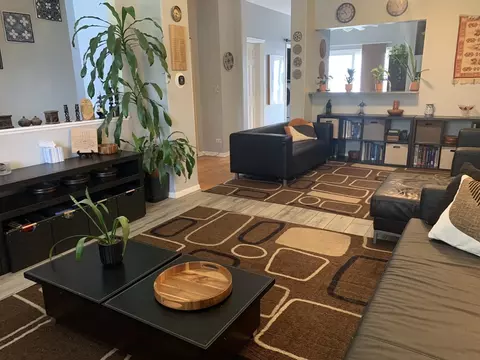 Living - 2406 Daybreak Ct, Elgin, IL 60123 photo 6 of 6
