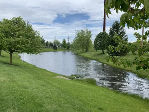 View/Area - 2406 Daybreak Ct, Elgin, IL 60123 photo 1 of 2