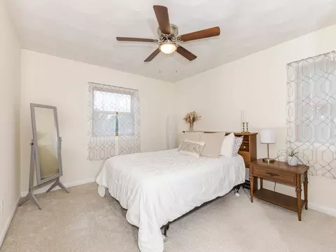 Bedroom - 1702 Bunn St, Bloomington, IL 61701 photo 5 of 7