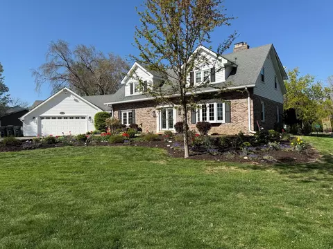 10 S191 Alan Rd, Naperville, IL 60564