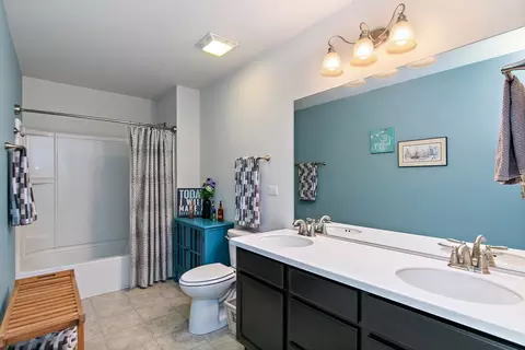 285 Monument Rd, Elgin, IL 60124 photo 26