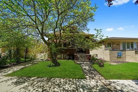 3732 Wisconsin Ave, Berwyn, IL 60402