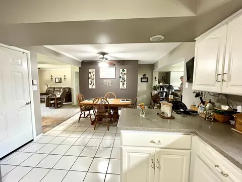 826 16th St, Peru, IL 61354 photo 8