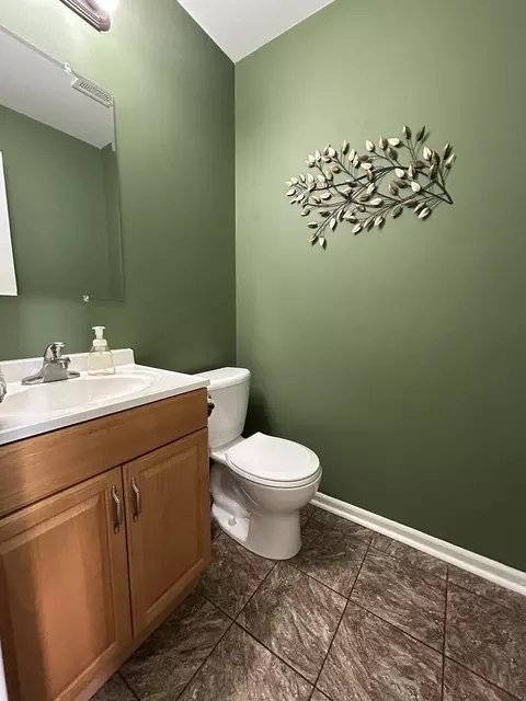 2674 Derby Ct, Elgin, IL 60124 photo 8