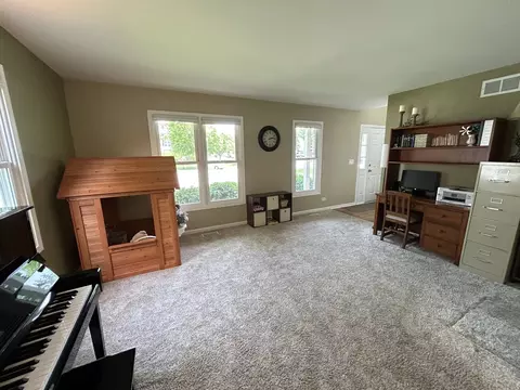 2674 Derby Ct, Elgin, IL 60124 photo 7