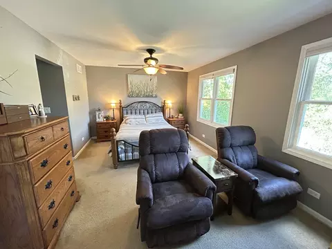 2674 Derby Ct, Elgin, IL 60124 photo 9