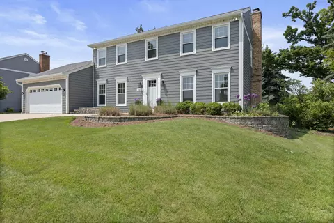 2215 Barger Ct, Wheaton, IL 60189