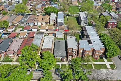 Undisclosed, Chicago, IL 60629 photo 37