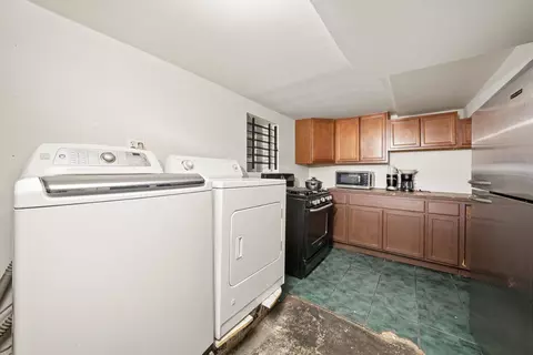 Undisclosed, Chicago, IL 60629 photo 28