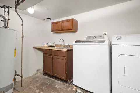 Undisclosed, Chicago, IL 60629 photo 30