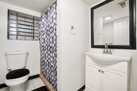 Undisclosed, Chicago, IL 60629 photo 15