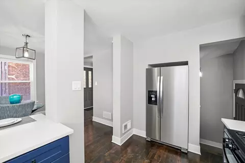 Entry Way - 10519 S Eberhart Ave, Chicago, IL 60628 photo 3 of 4
