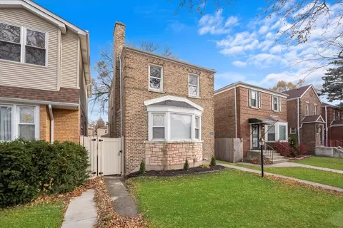 Exterior - 10519 S Eberhart Ave, Chicago, IL 60628 photo 2 of 6